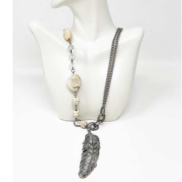 Shyanne Jewelry - Shyanne Silver Tone Beaded Boho Feather Necklace